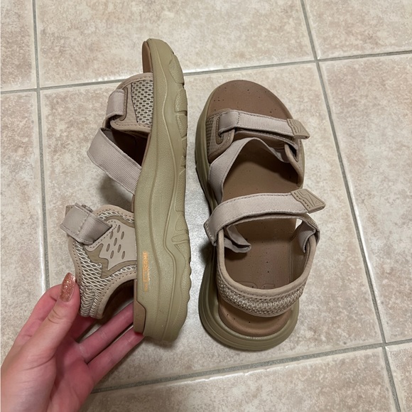 Womens Teva Zymic Sandals - Picture 3 of 5